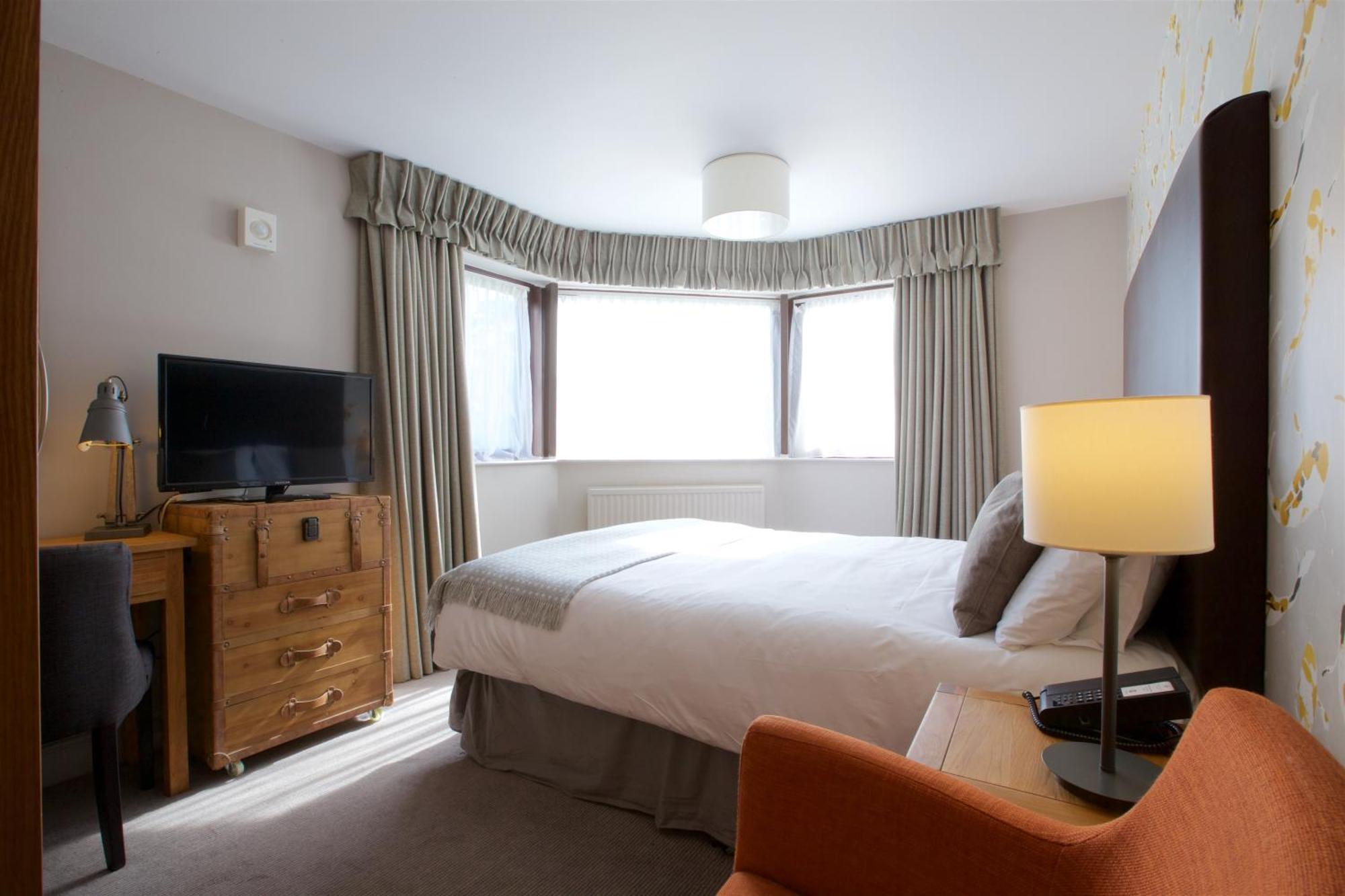 Stonehouse Court Hotel - A Bespoke Hotel Экстерьер фото