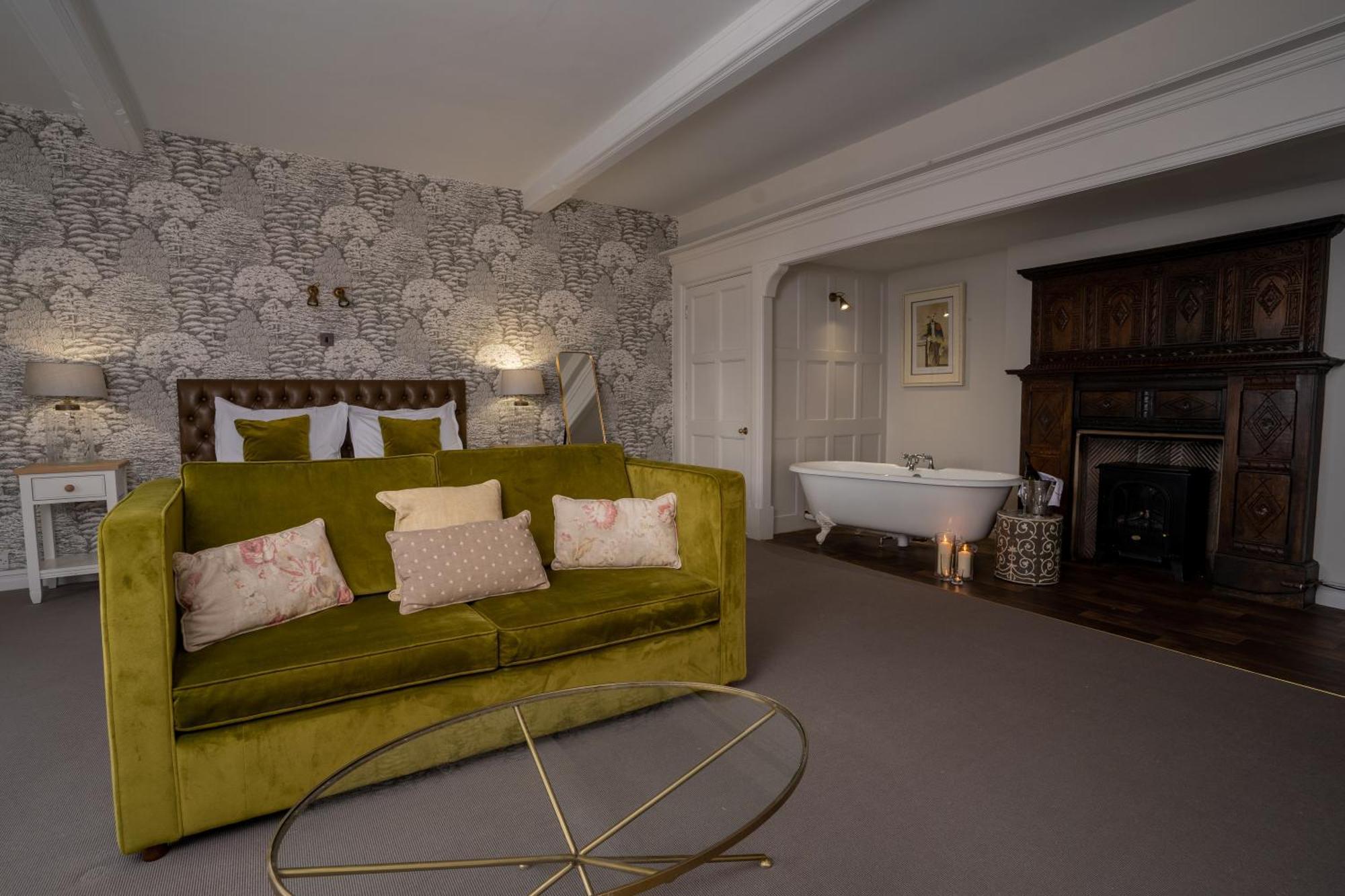 Stonehouse Court Hotel - A Bespoke Hotel Экстерьер фото
