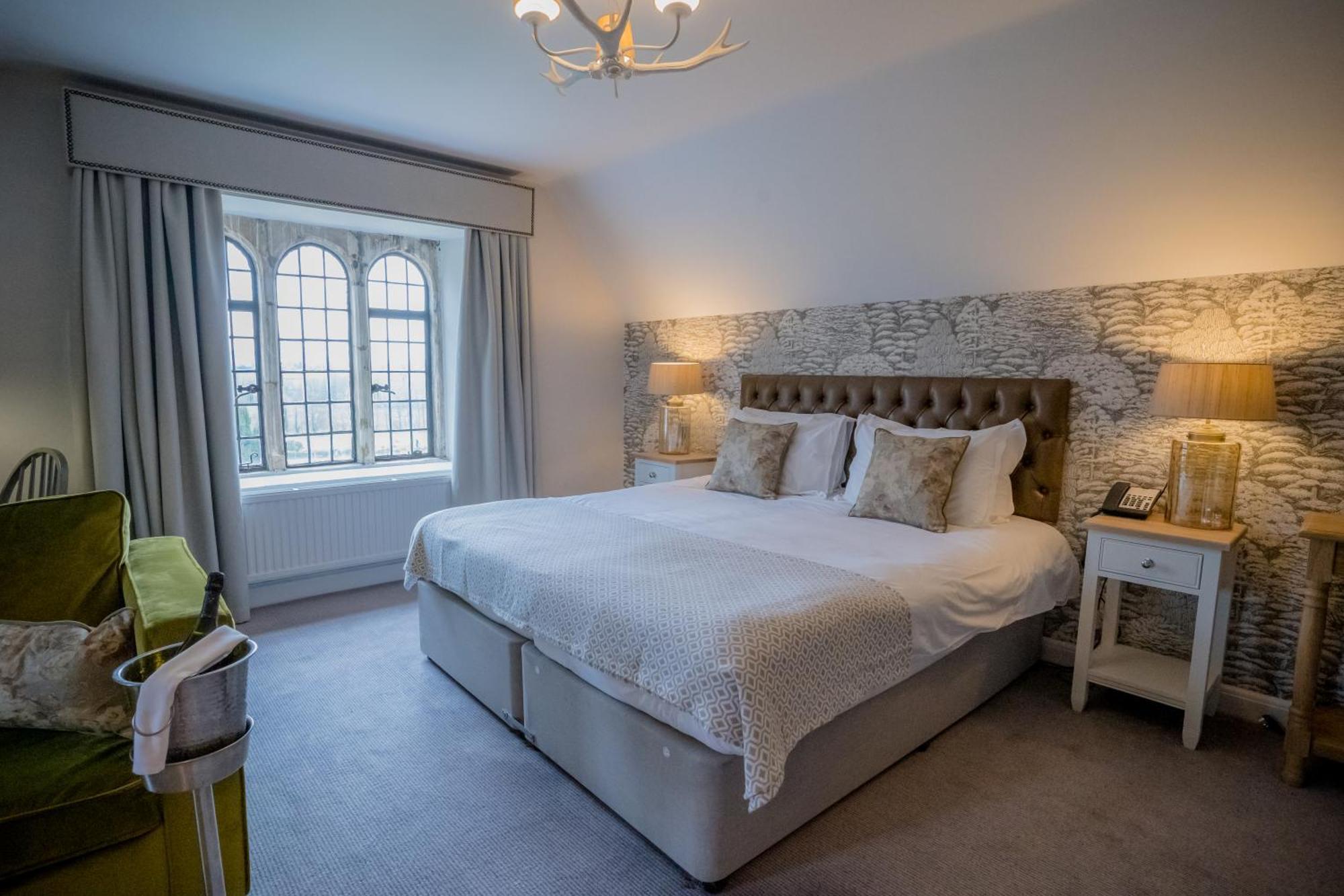 Stonehouse Court Hotel - A Bespoke Hotel Экстерьер фото